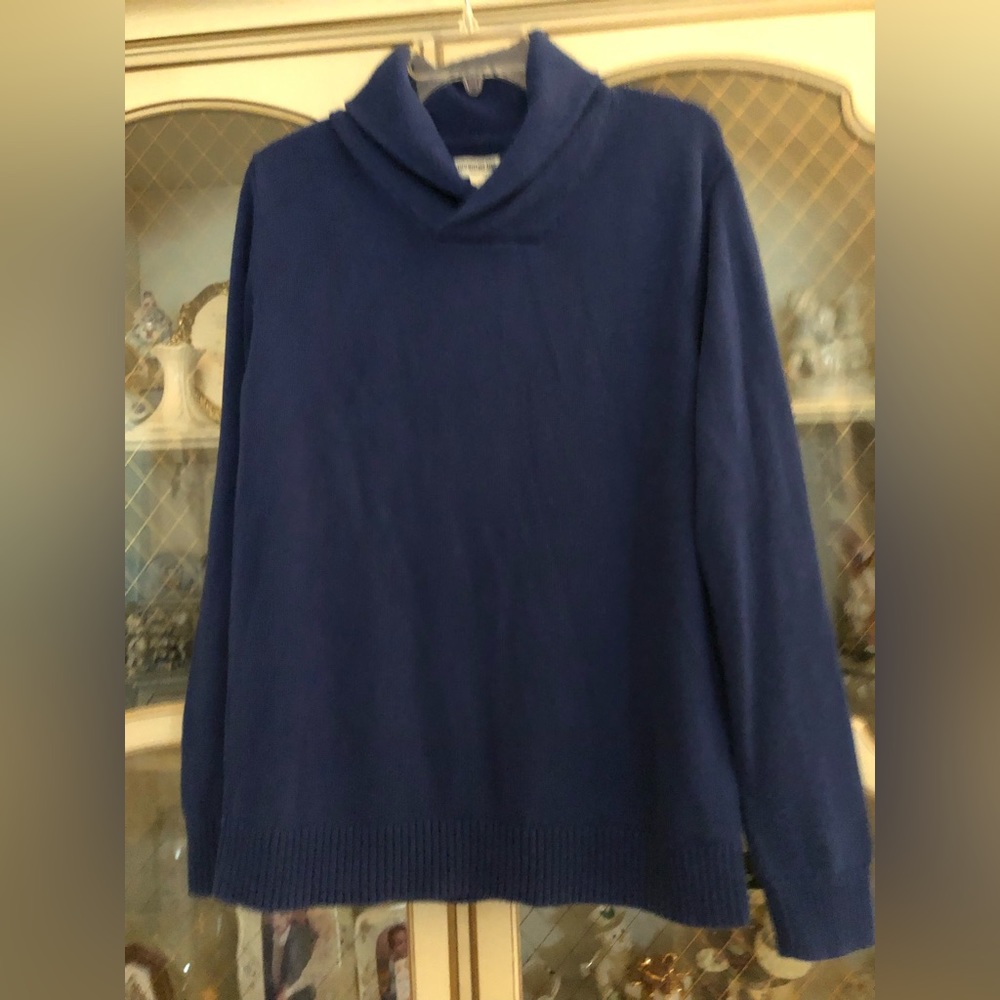 Good Threads NWOT men’s blue shawl collar sweater size L